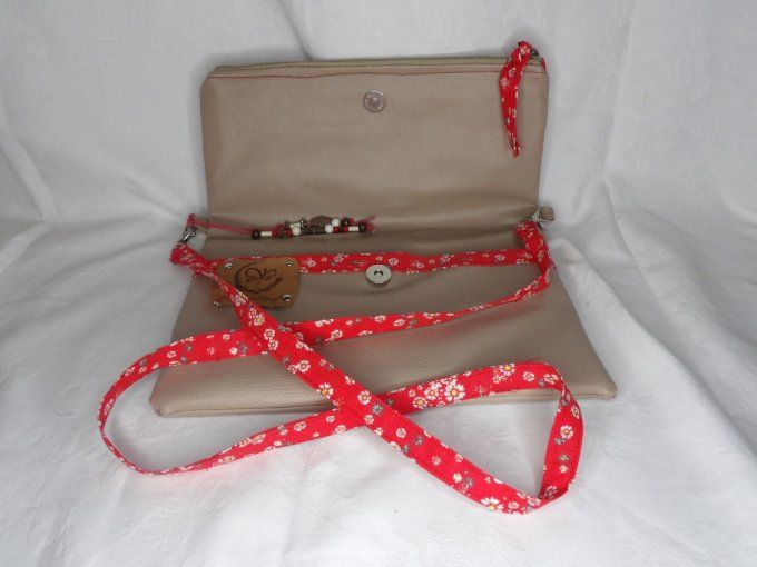 Sac bandouilière beige et rouge
